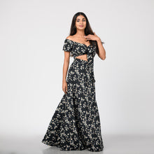 Load image into Gallery viewer, Off Shoulder Tie Front Maxi
