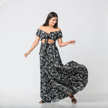 Load image into Gallery viewer, Off Shoulder Tie Front Maxi
